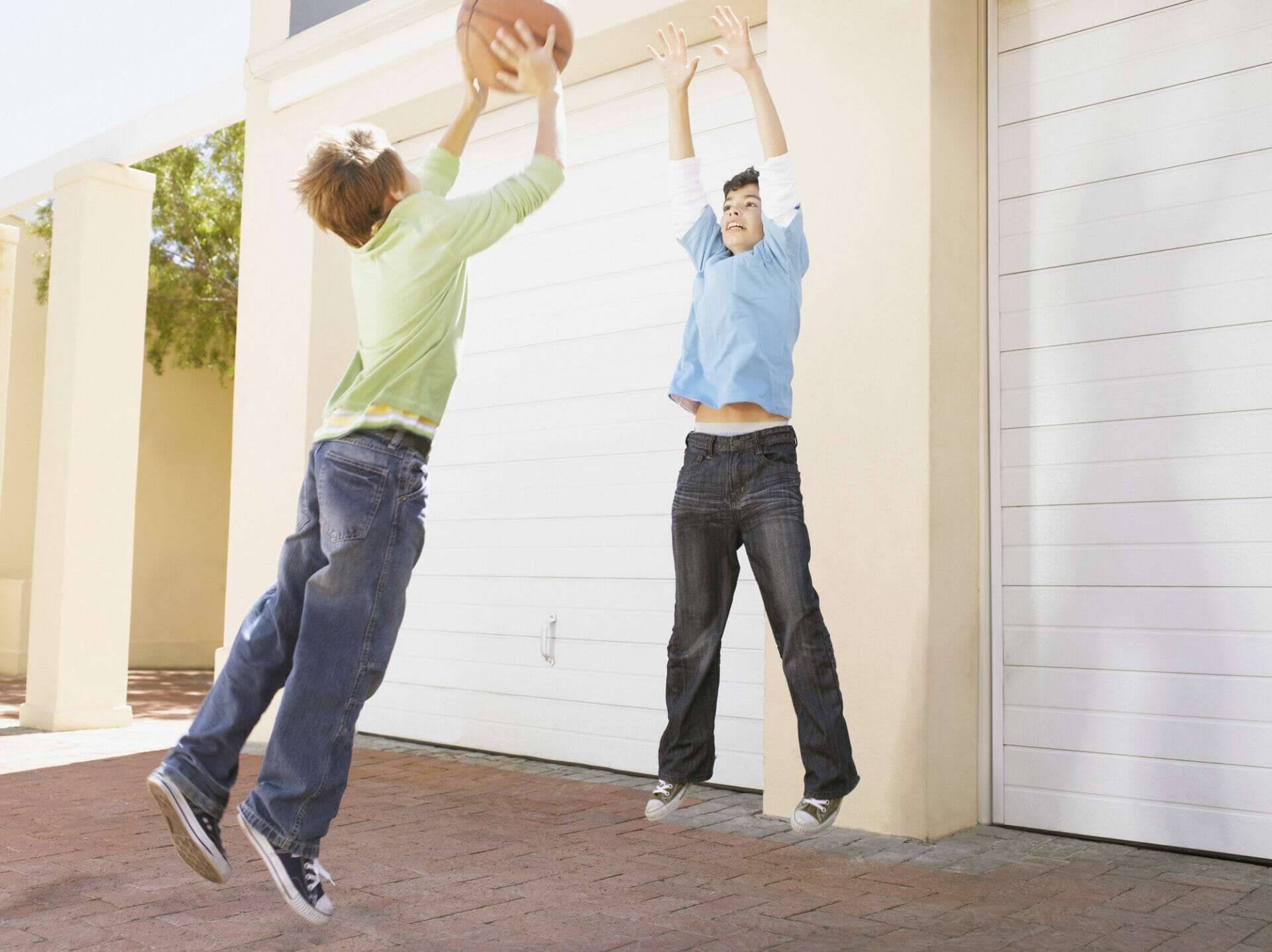 Should I Repair or Replace my Garage Door? hero image
