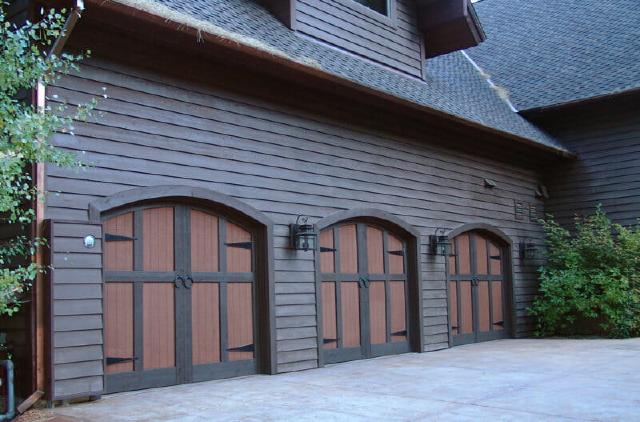 Custom Wood Carriage House Doors hero image